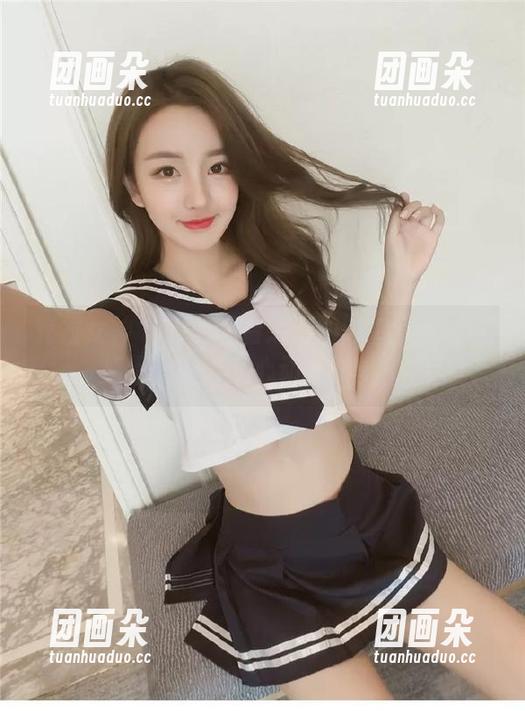 克拉女神 - 一起观看芝月的短裤写真合集，捕捉那些令人心动的瞬间！.txt