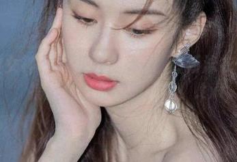 克拉女神 – 欢迎欣赏高子琁最新泳衣作品，捕捉夏日的美丽回忆！.txt