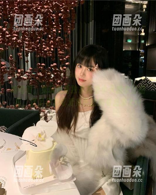 兔玩映画 呜哩哩,兔玩映画独家高清小天鹅女仆图集,满足你对可爱角色的所有想象.txt