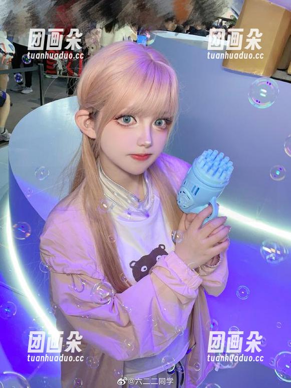 六二二同学的礼服盛宴，精美COS图册展现无与伦比的时尚韵味！.txt