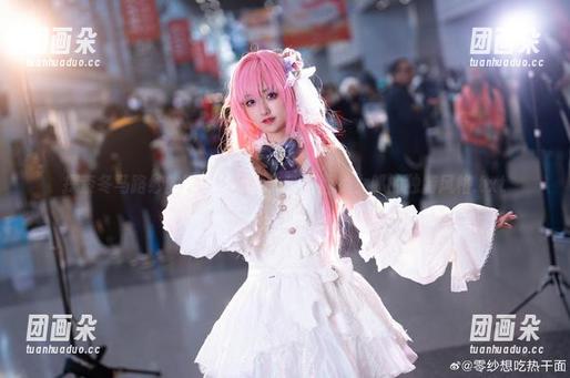 探索冬马路纱的写真作品集：新泽西兔女郎的独特风格.txt