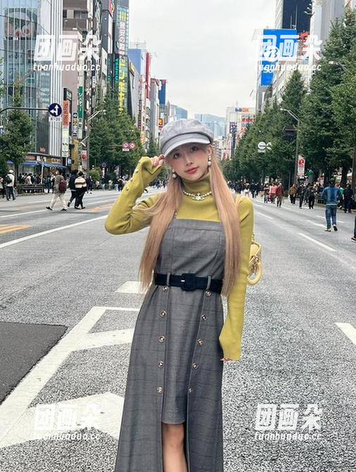 夏日泳装图包分享：冲田凛花rinka携阿比盖尔·威廉姆斯展现迷人魅力.txt