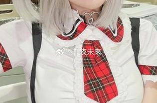 体操服魅力无穷，千夜未来高清写真图册带你领略运动之美.txt