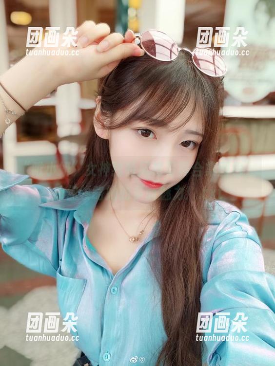 “啾小妍”女神独特风格写真合集图包，助你领略她的多面魅力！.txt