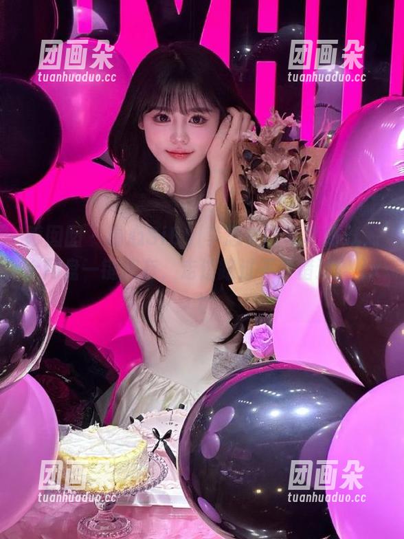 嗲囡囡 - 甜心SiByl李思宁的写真潮流，上网盘一键拥有，走过路过不要错过！.txt