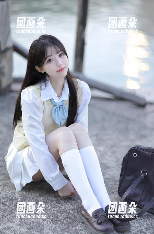 嗲囡囡 - 睡衣界的绝对女王：鱼子酱fish定制图片带来无与伦比的魅力.txt