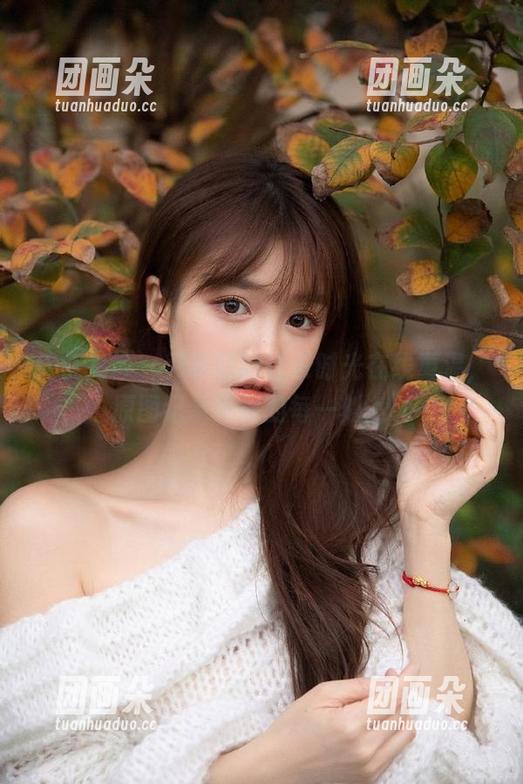 头条女神 - 尹菲菲的快乐时光在线重温，原图记录幸福的每一刻.txt
