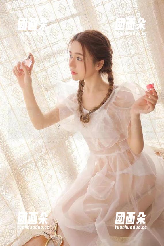 奶雯 微密圈 - 夏天来了,奶雯分享这种衣服真凉快的图集,清凉又可爱!.txt