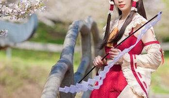 高清制服写真壁纸，妖少you1的魅力让你瞬间心动不已！.txt