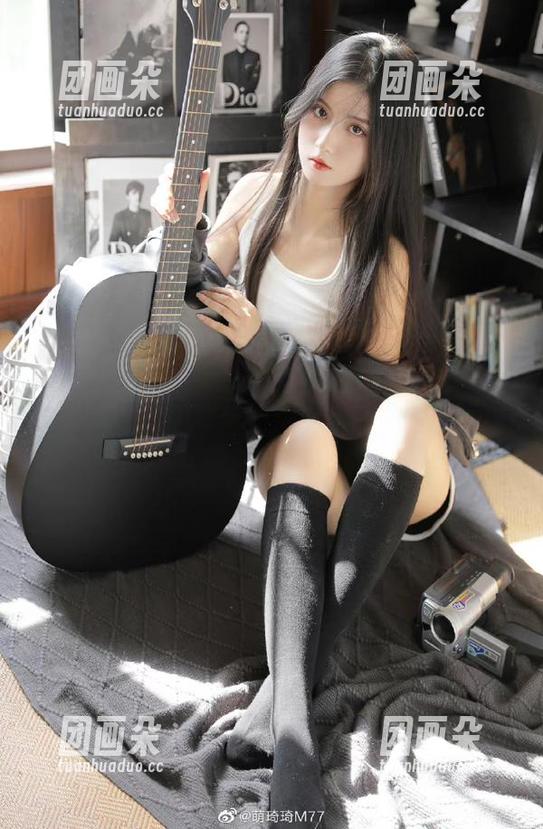 微密圈 - 超值下载！宸大小姐美脚写真全集带你领略不一样的视界与美感，别错过！.txt