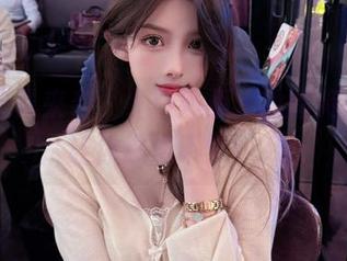 可爱风暴来袭，小小奶瓶儿的搞笑cos图片让你忍俊不禁！.txt