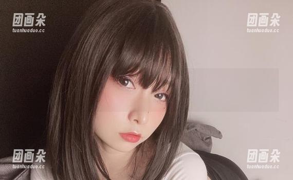 小泉学姐吖运动写真集：每一张原图都是激情与努力的写照，尽情期待你的欣赏.txt