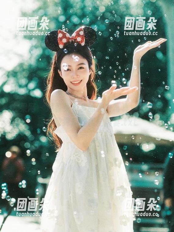 尤果网 - 观看张多多的纯白写真，原图展现极致纯净的视觉盛宴.txt