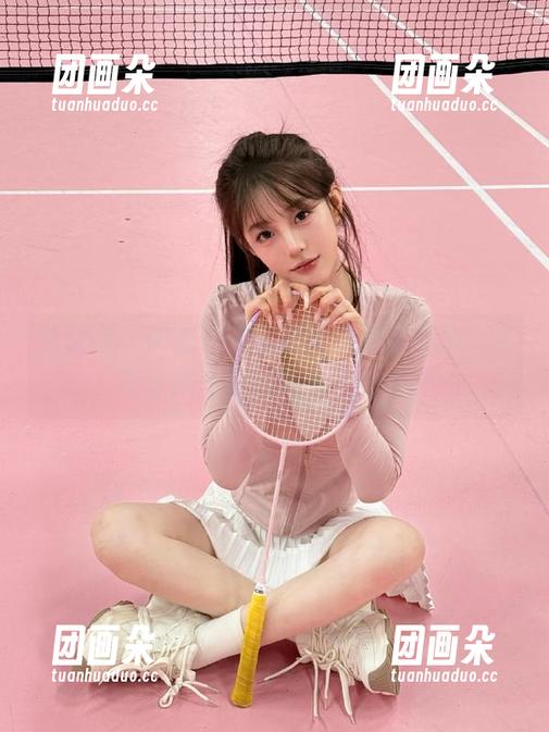 尤果网 - 惊艳游子熙的全套美足作品，享受艺术与美的完美结合.txt