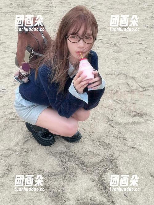 尤果网 - 梦幻白裙下的王瑞儿高清写真集，轻松击败所有滤镜的真实美！.txt