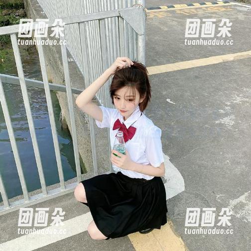 尤物馆 - 陆萱萱Cecilia黑色风格全套写真原图，唤醒你对美的全新定义.txt