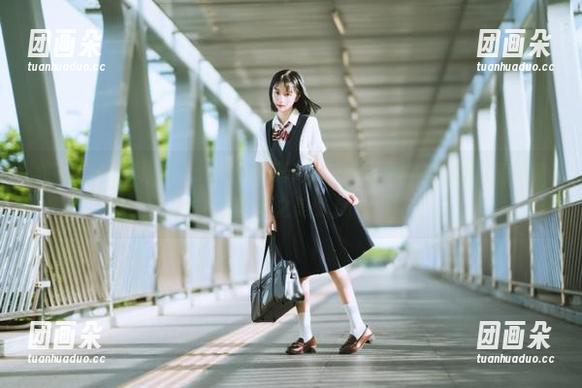 尤蜜荟 - 小海臀Rena蕾丝写真高清文件下载，让你随时随地领略艺术之美！.txt