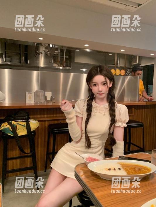 尤蜜荟 - 不容错过的是小逗逗修女私拍合集，带你领略纯洁之美.txt