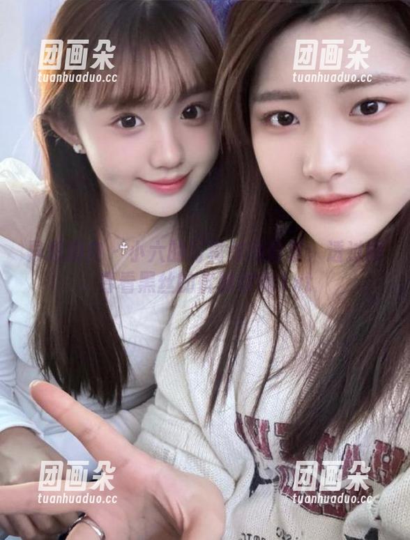 异思趣向 - 小六的写真作品分享：透过雨幕看黑丝的优雅瞬间.txt
