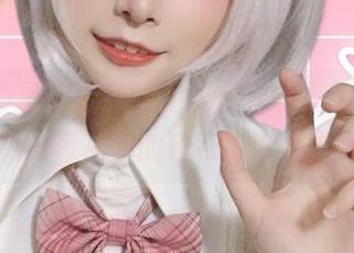 念念_D带你走进裸足作品集的最新创作，感受每一步的自在与优雅.txt