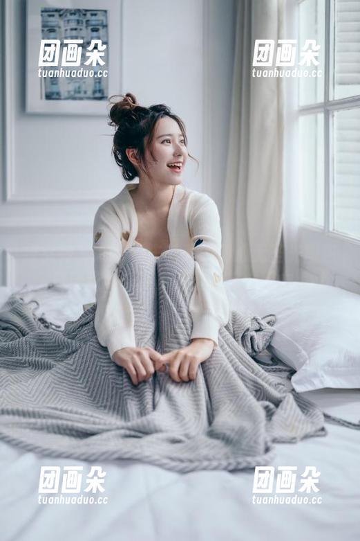 推女神 - Akiki朱若慕的甜心无圣光图包，感受甜美与纯净交融的艺术魅力.txt