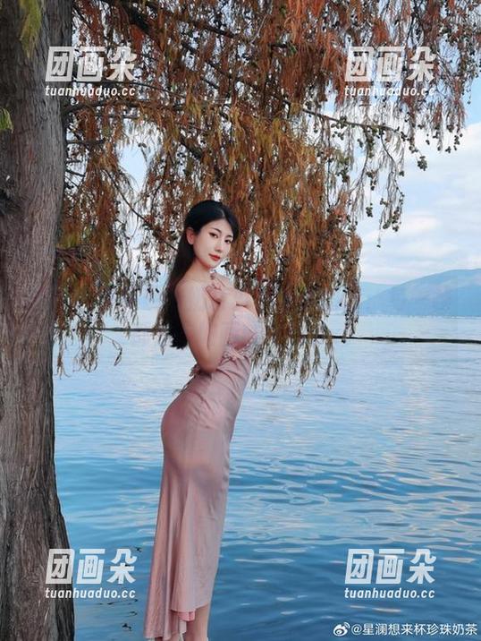 星澜想来杯珍珠奶茶少女写真图库：每一帧都如诗如画的瞬间.txt