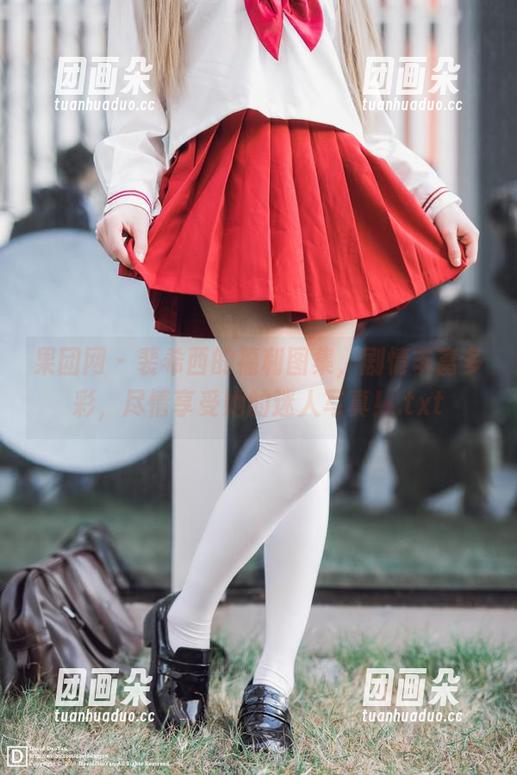 果团网 - 裴希西的福利图集，剧情丰富多彩，尽情享受她的迷人写真！.txt