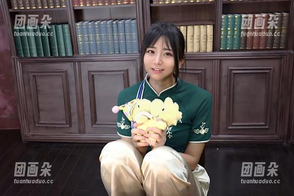 揭秘柳丸的夏日魅力：Fantia2021年写真合集图包分享，让你感受清凉一夏！.txt