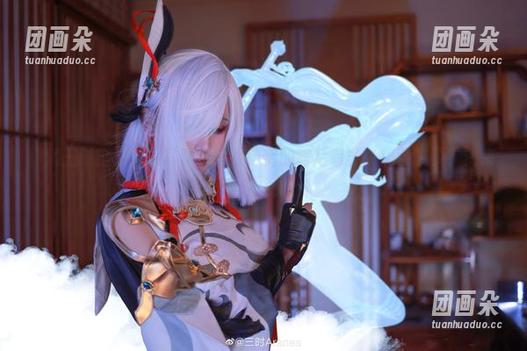 桜满三时全套大凤写真，恋慕伴侣的背后有多少搞笑故事？快来围观！.txt