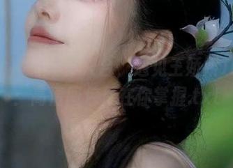梦丝女神 – 漫步天台，遇见王娇娇JK少女：高清图包尽在你掌握.txt
