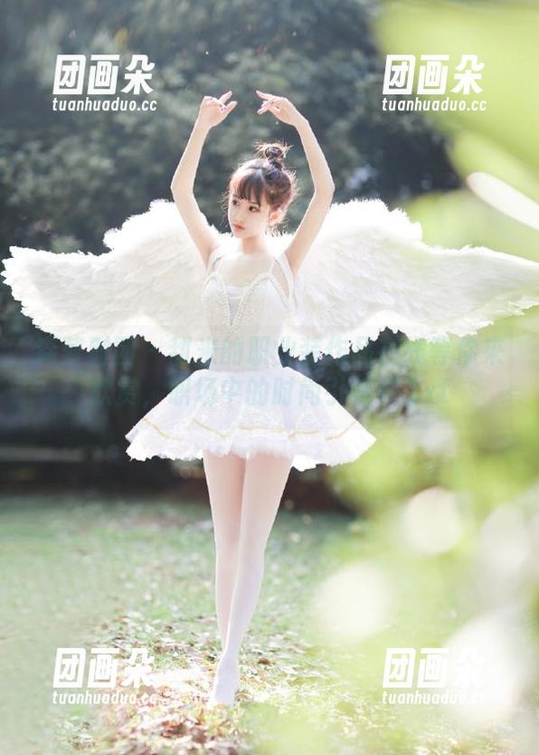森萝财团 - 甜米的职业装作品在线等你来欣赏，职场中的时尚引领者.txt