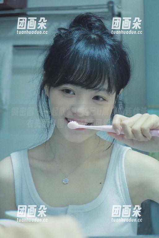 微密圈 - 一起欣赏！洁己u展现的连体泳衣美图套图，夏日不可错过.txt