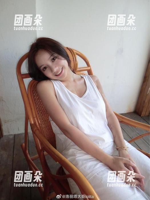 洛丽塔大哥的厨娘写真新作，原图壁纸让每一位粉丝都忍不住想要收藏！.txt