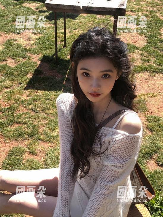 猫萌榜-夏笑笑Summer 猫萌榜 - 夏笑笑Summer少女图集:分享青春的青涩与无奈,尽情自嘲吧!.txt