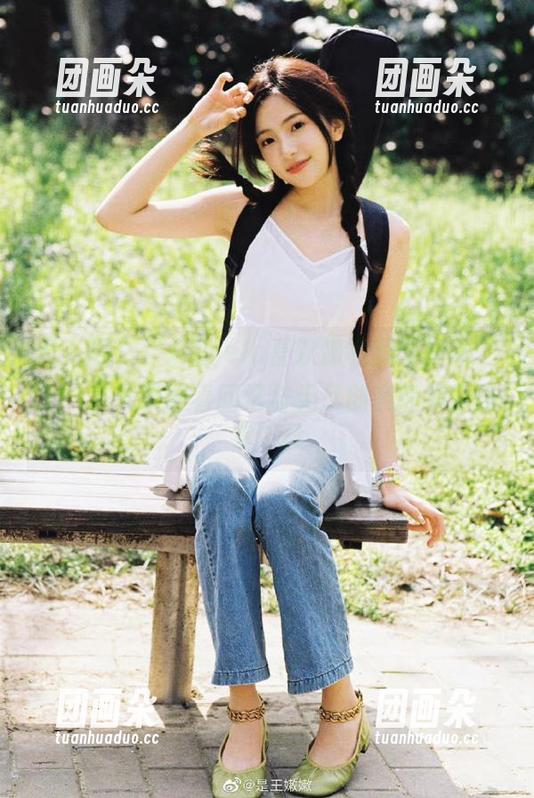 秀人网-Angela喜欢猫 秀人网 - “Angela喜欢猫校服写真集”:分享关于青春回忆与无尽创意的视觉盛宴.txt
