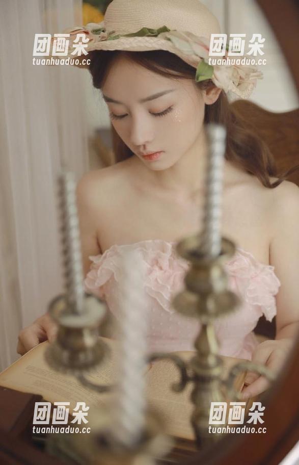 秀人网 - 谁说更新不能带笑？z杯悠悠学妹图包让你在笑声中沉醉！.txt