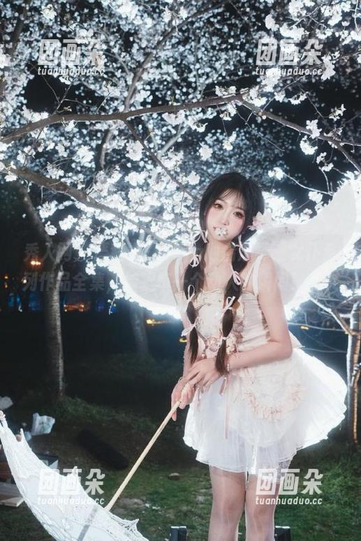 秀人网-严利娅Yuliya 秀人网 - 严利娅Yuliya倾情演绎:女仆系列作品全集,捕捉每一个动人的瞬间!.txt