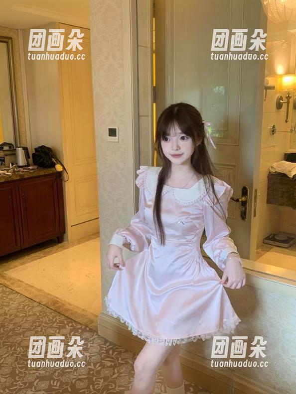 秀人网 - 周慕汐baby皮衣写真集，观看前所未有的时尚风格，尽在不言中！.txt