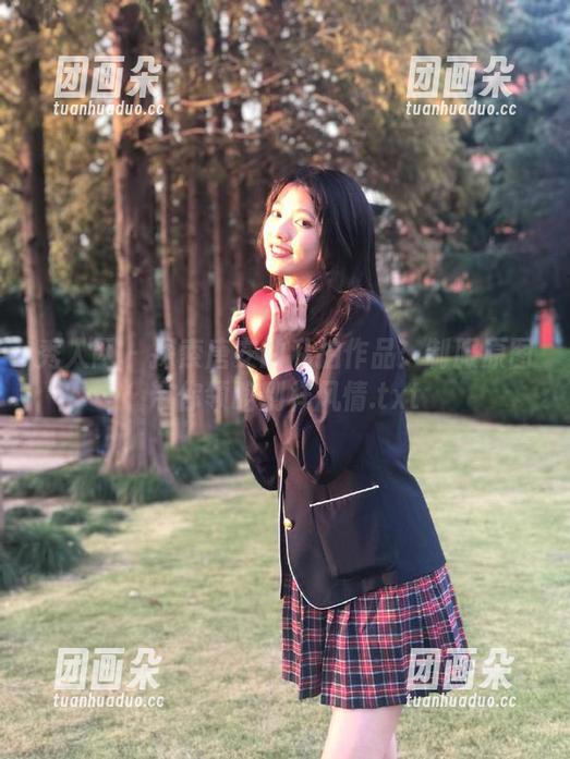 秀人网-唐安 秀人网 - 探索唐安的私拍作品:制服原图带你领略别样风情.txt