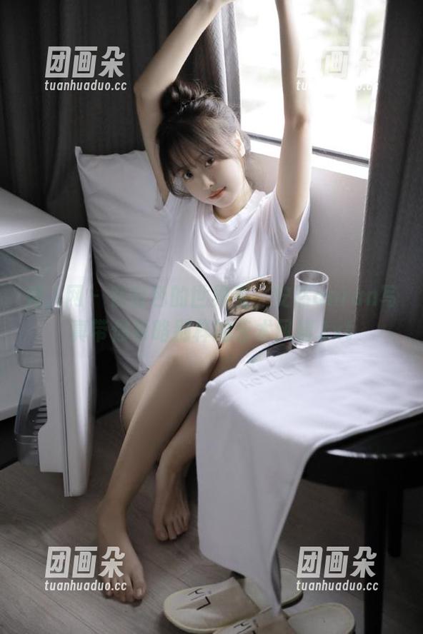 秀人网-安然anran 秀人网 - 在白色的世界里,安然anran写真带你领略别样的艺术风情.txt