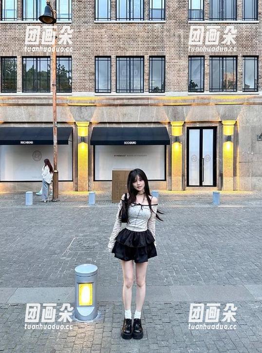 秀人网-曦宝儿 秀人网 - 曦宝儿的秘书故事:融合艺术与现实的写真图集,带你领略魅力.txt