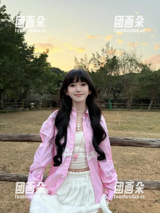秀人网-玄子 秀人网 - 玄子清纯写真作品集:展现少女心事与梦幻般的清新气质.txt