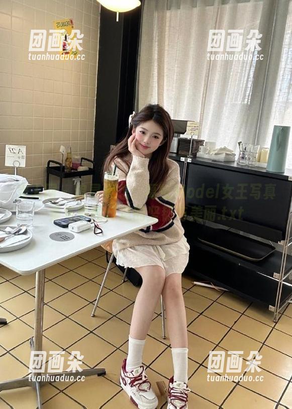 秀人网-葛征Model 秀人网 - 追寻梦想:葛征Model女王写真集与原图传递的坚韧与美丽.txt