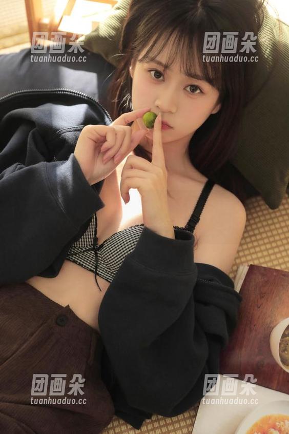 秀人网-蓝夏Akasha 秀人网 - 海边的蓝夏Akasha:写真图集中藏着的不只是风景与美演绎.txt