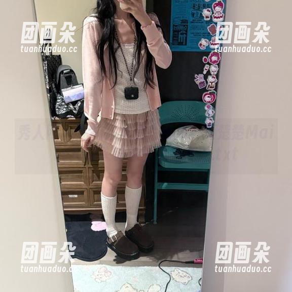 秀人网-顾楚楚Maily 秀人网 - 私拍居家图片合集:顾楚楚Maily用镜头记录生活的点滴.txt