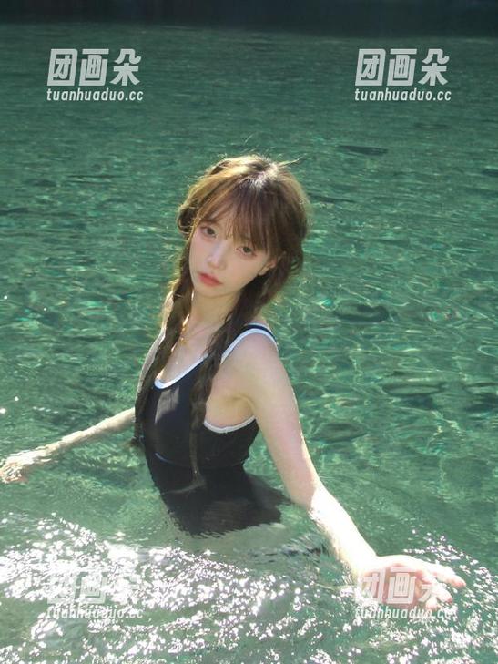 秀人网-龙泽美曦 秀人网 - 诱惑又优雅:浏览龙泽美曦高清原图内衣写真作品.txt