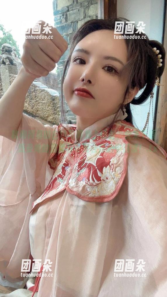 秋和柯基的白丝写真集上线啦，快来下载，感受她的温柔与可爱在你心中荡漾！.txt