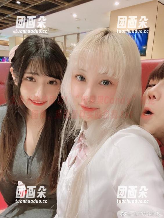 无圣光快来欣赏！“糖果果Candy”裸足图集，展现最真实的自我.txt