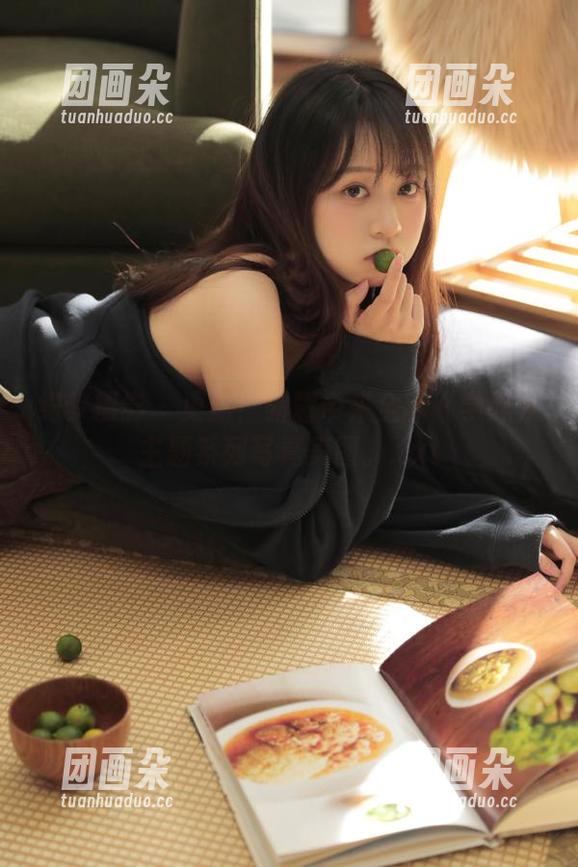 绮梦摄影 - 更新！露露带来全新《学妹》主题系列写真美图。.txt