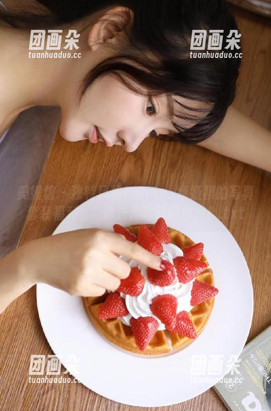 美媛馆-Cris_卓娅祺 美媛馆 - 独特风格!Cris_卓娅祺的写真套装福利,讓你成为瞩目的焦点!.txt
